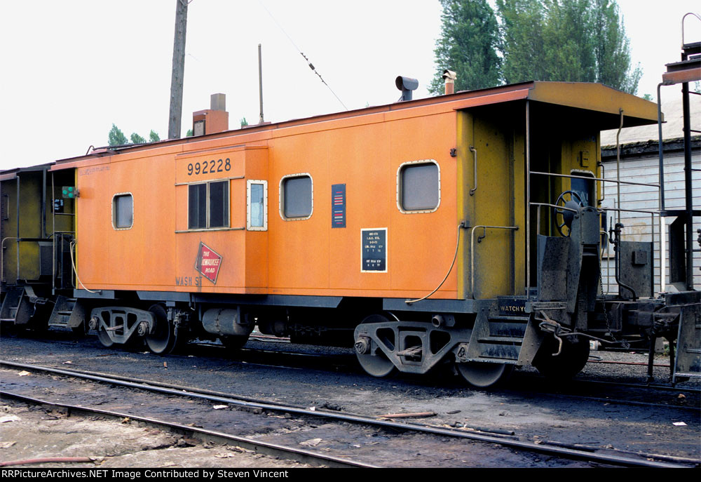 Milwaukee Road bay window caboose MILW #992228